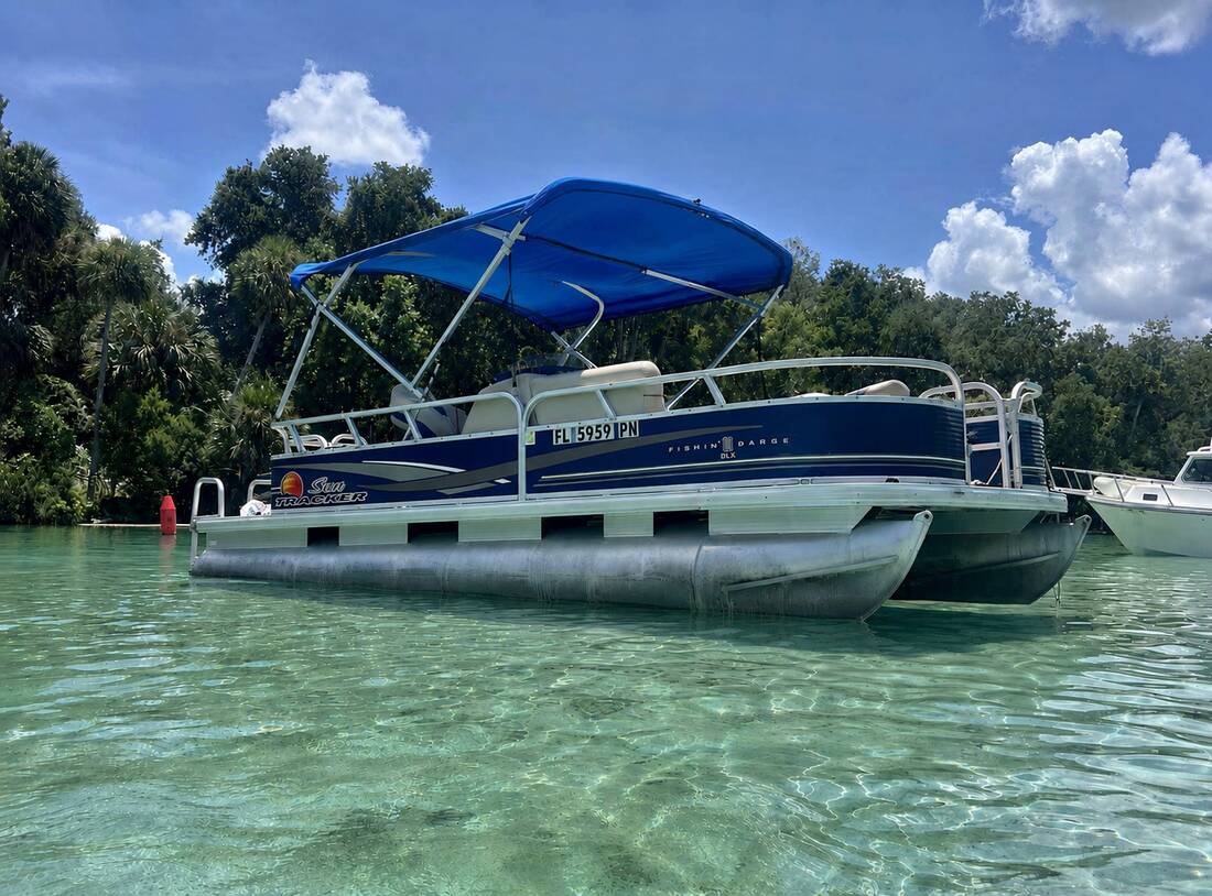 Roadrunner blue pontoon boat rental Boca Raton